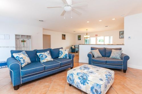 2108 14th Ct, Hollywood FL  33020-2519 exterior