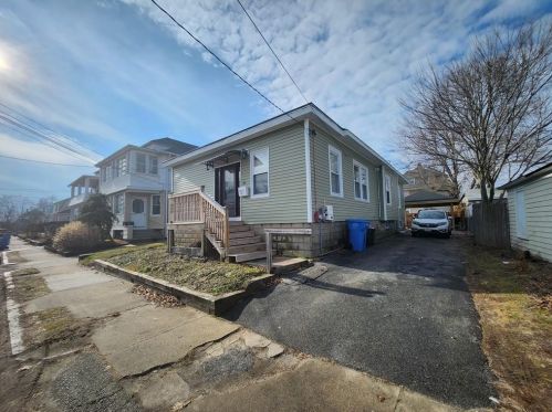 9 Harding Ave, Providence RI  02905-2506 exterior