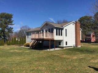 72 Ponderosa Dr, Colchester, VT 05446-6723