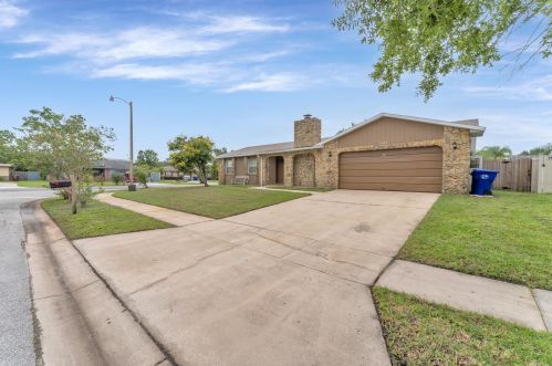 1423 Dean B St, Kissimmee, FL 34744-2769