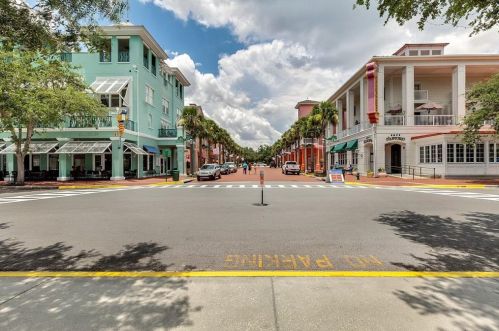 1017 Nash Dr, Kissimmee FL  34747-4310 exterior