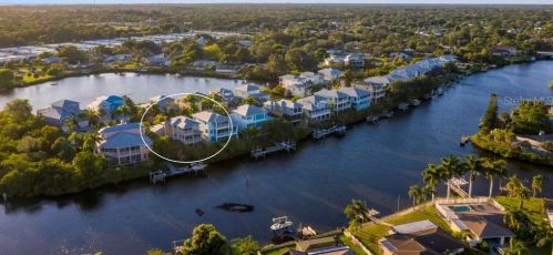 705 Shakett Creek Dr, Nokomis FL  34275-2252 exterior