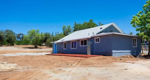 14465 Fruitvale Rd, Valley Center CA  92082-5939 exterior