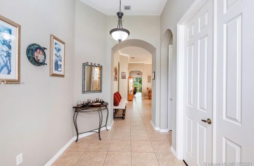 14832 54th St, Hollywood, FL 33027-3677
