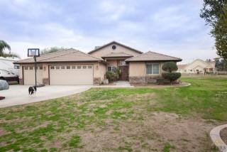 1639 Kuhio St, Bakersfield, CA 93313-9564