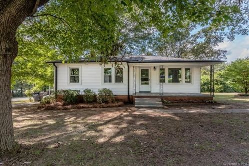 110 Wayne Ave, Kannapolis, NC 28081-3369