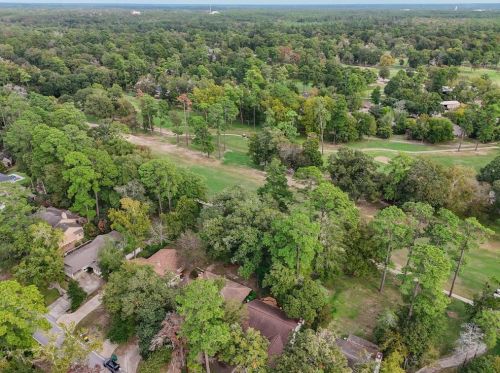 348 Rolling Hills Dr, Conroe TX  77304-1281 exterior