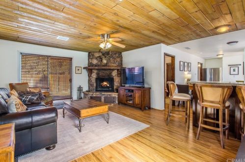 2099 4th Ln, Big Bear City CA  92314-9560 exterior