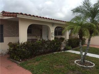 733 34th St, Hialeah, FL 33012-5122
