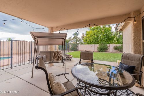 7498 Giachery Ave, Tucson AZ  85747-5613 exterior