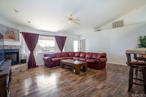 2064 Desert Palms Dr, Bullhead City AZ  86426-8803 exterior