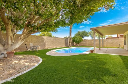 17608 Melissa Ln, Sun City, AZ 85374-4800