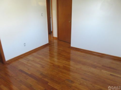 64 Maple St, Perth Amboy NJ  08863-1432 exterior