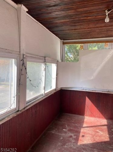 24 Orange Pl, Irvington NJ  07111-2040 exterior