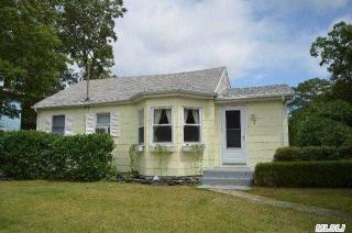 7 Hamilton St, Canaan Lake, NY 11772-1611