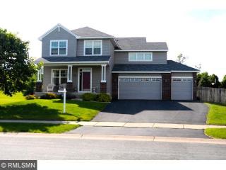 1605 140th St, Lakeville, MN 55068-3690