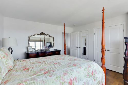 500 Central Ave, Union City NJ  07087-2825 exterior