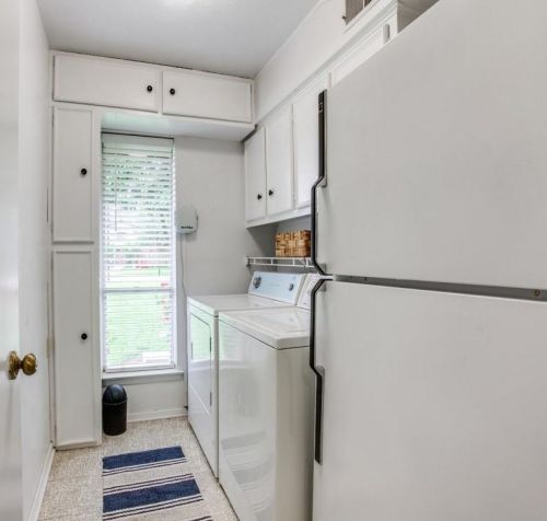 7268 Fernmeadow Dr, Dallas TX  75248-5605 exterior