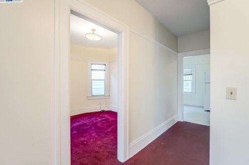 478 36 St, Oakland CA 94609-2327 exterior