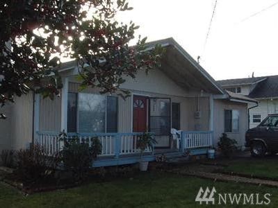 614 Minnesota St, Raymond, WA 98577-9121