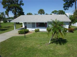 304 Lime Dr, Nokomis, FL 34275-3740