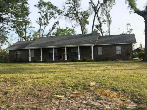 5136 Menawa Trl, Marianna, FL 32446-7830