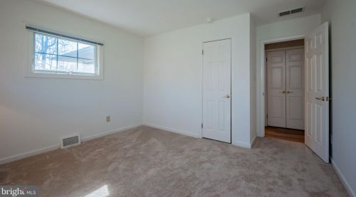 1912 Beechwood Dr, Wilmington DE  19810-4359 exterior