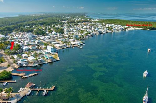 6 Avenue, Key Largo FL  33037-2610 exterior