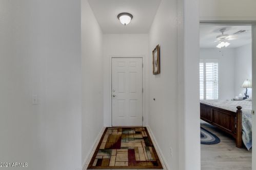 1490 Palm Beach Dr, Chandler, AZ 85249-4466