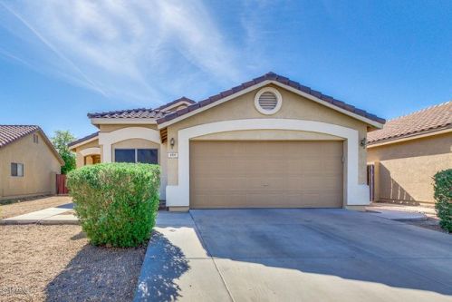 654 Hazel Ct, Gilbert, AZ 85296-3030