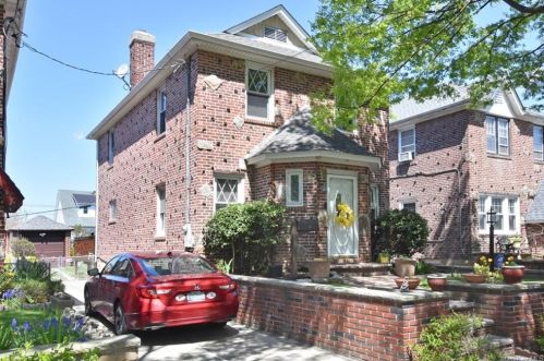 2919 Gerber Pl, Bronx, NY 10465-3019