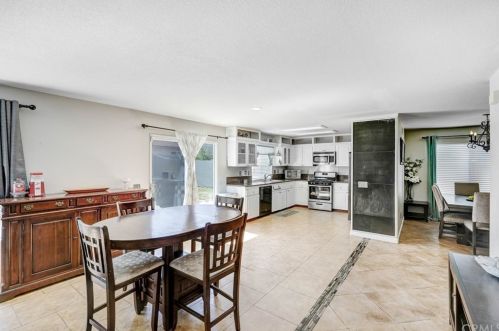 35794 Frederick St, Wildomar CA  92595-8039 exterior