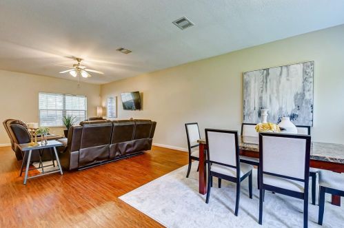 3810 Cloudbluff Ln, Richmond TX  77469-4117 exterior