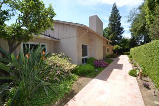 424 Ashlan Ave, Fresno, CA 93704-3603