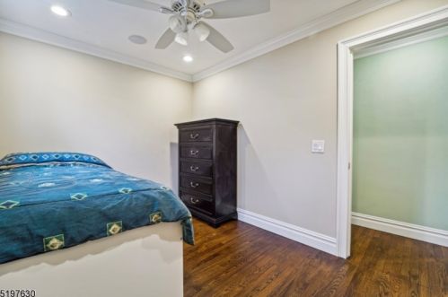 83 Mcnomee St, Oakland NJ  07436-2609 exterior