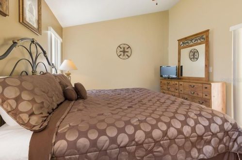 8090 Indian Creek Blvd, Kissimmee FL 34747-2783 exterior