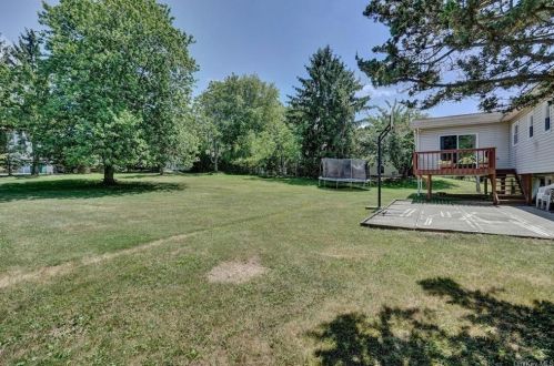 108 Nantucket Dr, Fishkill NY  12524-1021 exterior