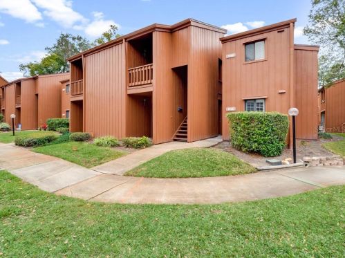 958 Michigan St, Orlando, FL 32806-4703