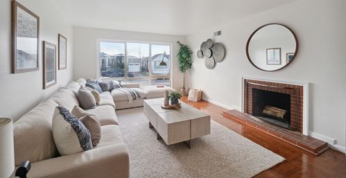 667 Skyline Dr, Daly City CA  94015-4622 exterior