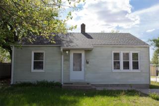 1911 Lorraine Ave, Wichita KS  67214-2322 exterior