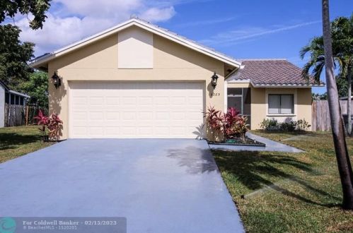 6285 Country Fair Cir, Boynton Beach, FL 33437-2808