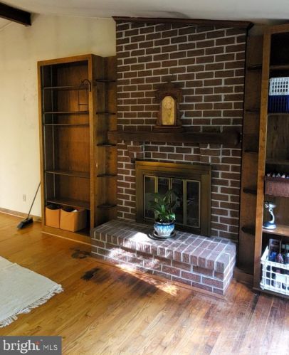 233 Bake House Lndg, Tappahannock, VA 22560-5517