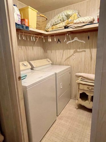 34202 Canal Dr, Pinellas Park FL  exterior