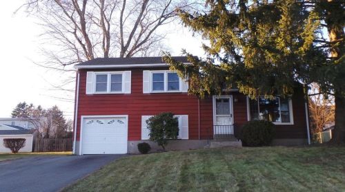 4313 Winfield Ter, Easton, PA 18045-4932