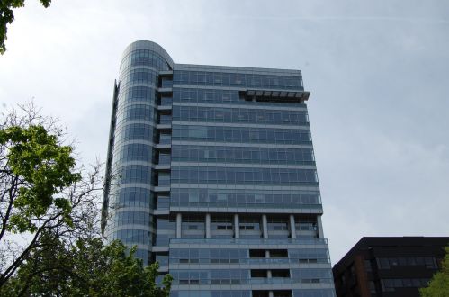 545 Wells St, Milwaukee WI  53202-3806 exterior