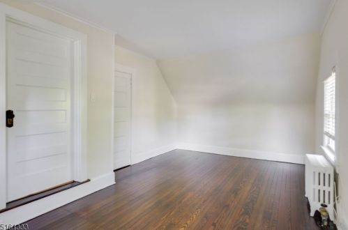 8 Emerson Pl, Montclair NJ  07043-1510 exterior