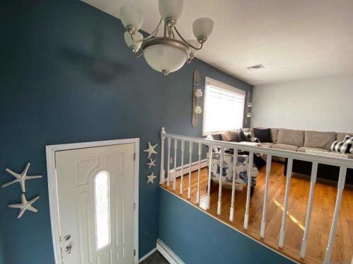 3607 Marinor St, Seaford, NY 11783-3406