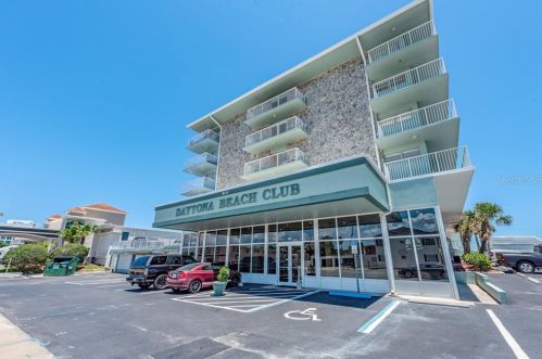 800 Atlantic Ave, Daytona Beach FL  32118-3716 exterior