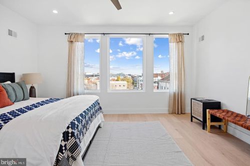 1601 2nd St, Philadelphia PA 19133-0033 exterior