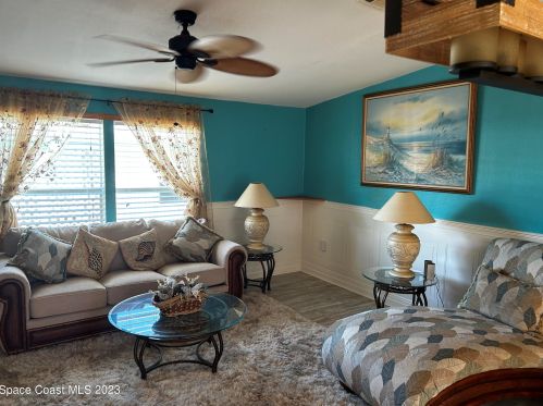 817 Oriole Cir, Sebastian FL  32976-7520 exterior